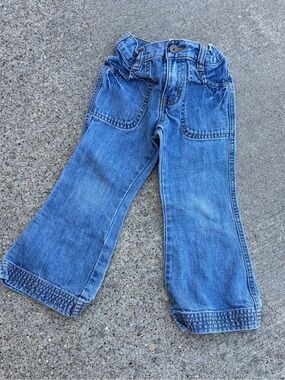 Oshkosh B'gosh girls bootcut vintage jeans size 3T toddler